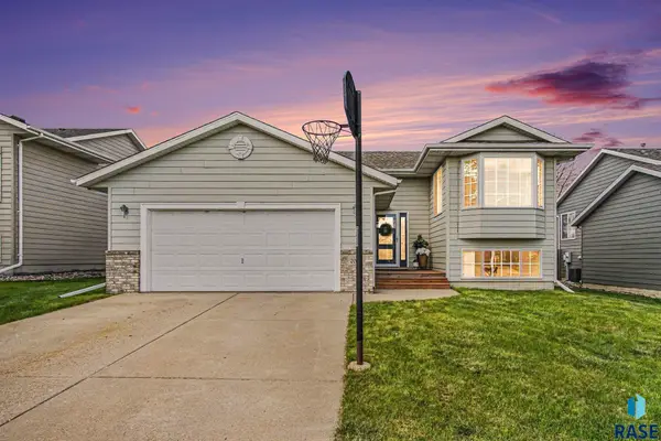 7004 W 51st St, Sioux Falls, SD 57106