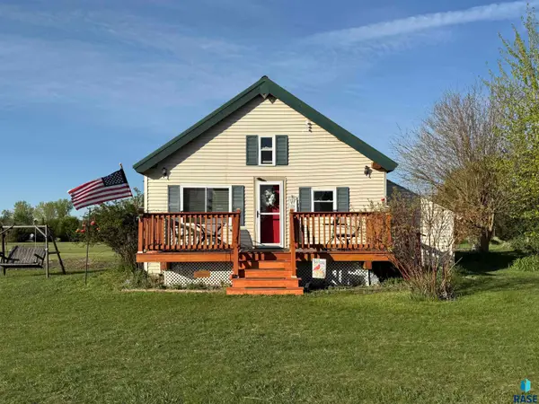 46637 321st St, Burbank, SD 57010