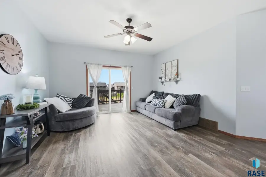 8008 W Wilson Dr, Sioux Falls, SD 57106 - #3