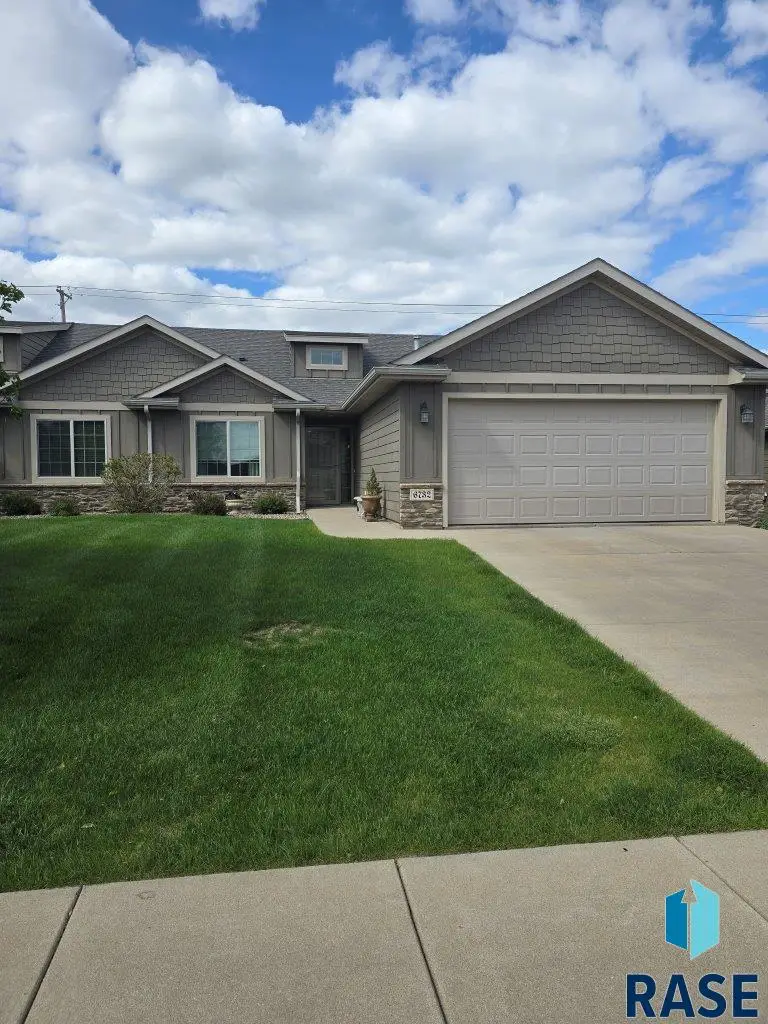 6732 E 42nd St, Sioux Falls, SD 57110 - #1