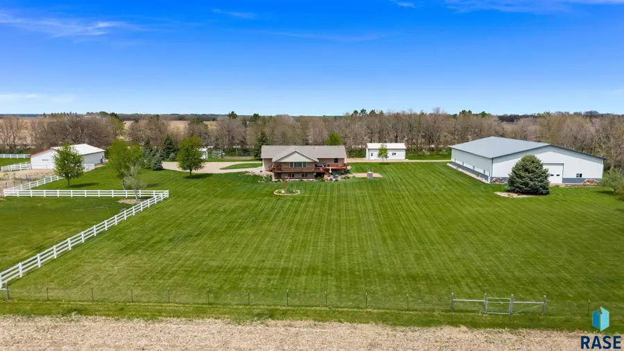 48349 276th St, Canton, SD 57013 - #2