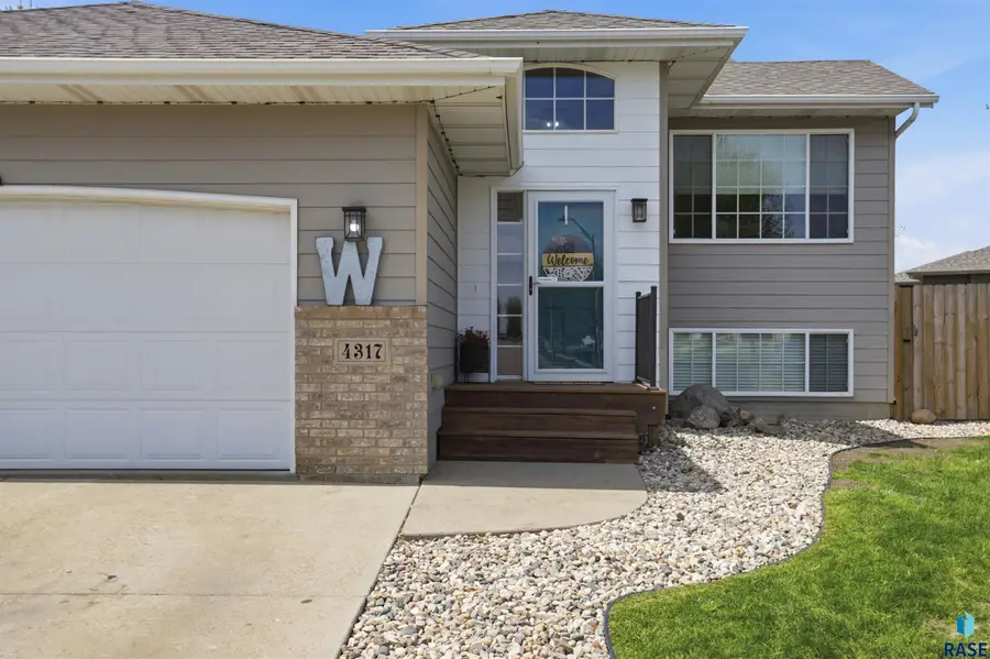4317 S Wilson Ave, Sioux Falls, SD 57106 - #3