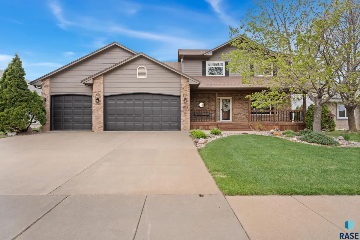 3259 S Grace Ave, Sioux Falls, SD 57103 - #1