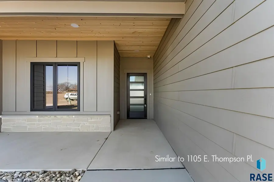 1217 E Thompson Pl, Tea, SD 57064 - #2
