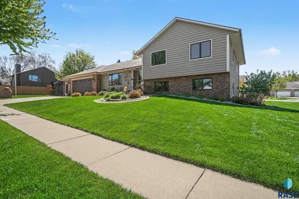3301 E Marson Dr, Sioux Falls, SD 57103