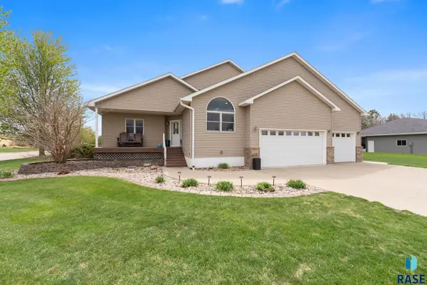 1005 Walnut St, Beresford, SD 57004