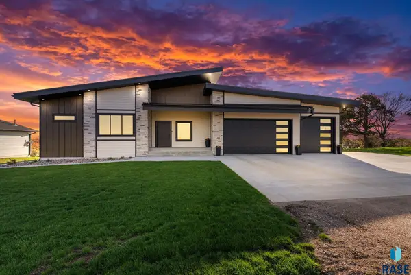 6319 Stoney Point, Wentworth, SD 57075