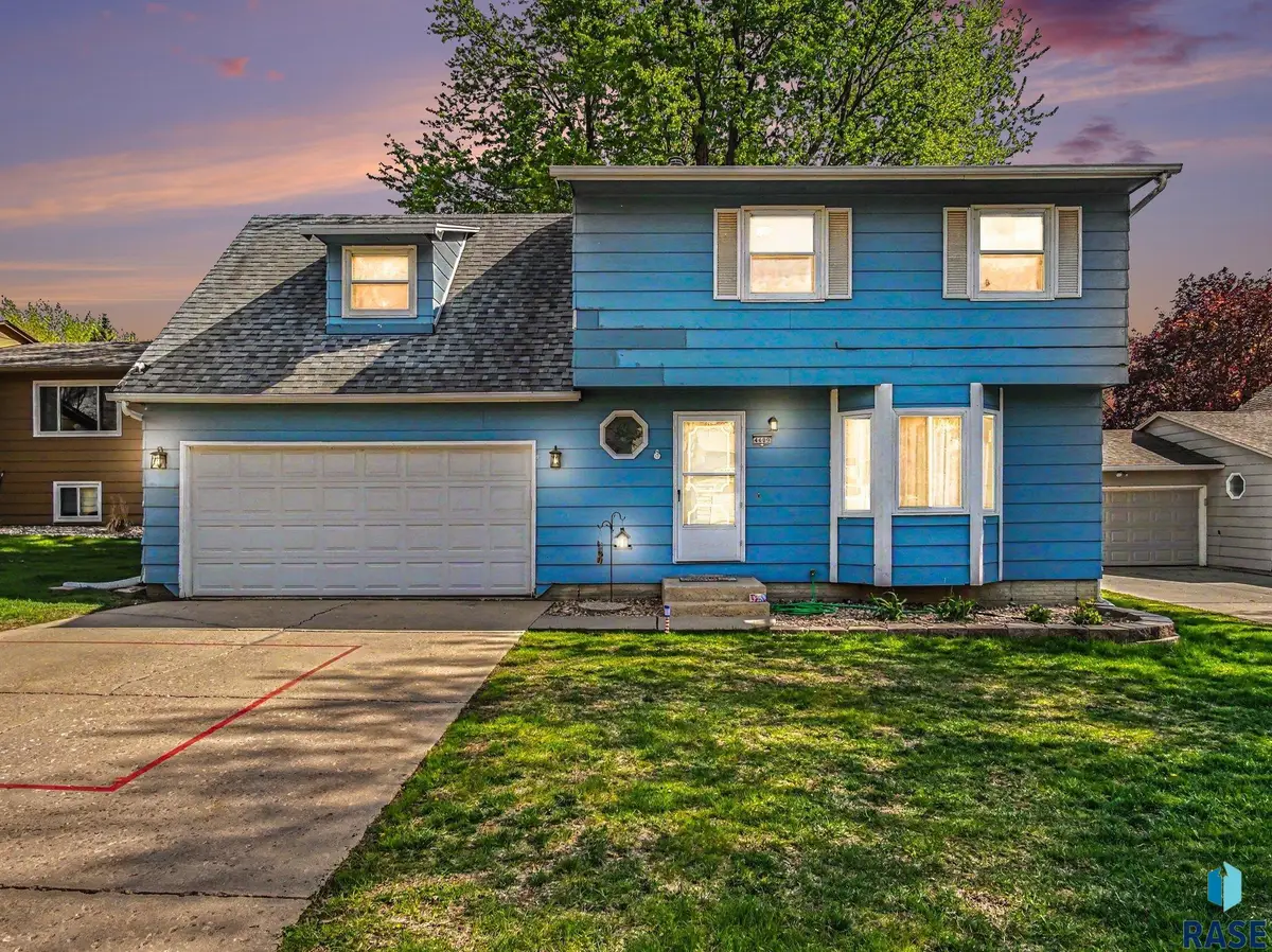 4409 E Lexington Cir, Sioux Falls, SD 57103 - #1