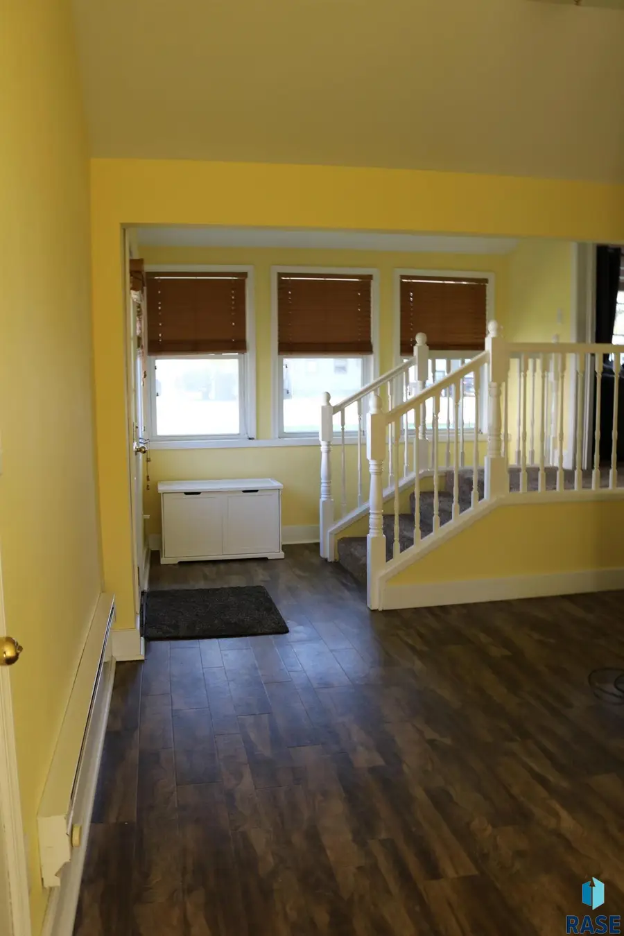 212 W 41st St, Sioux Falls, SD 57105 - #3