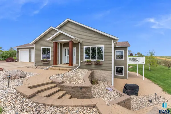 48290 N Hiawatha Pl, Canton, SD 57013