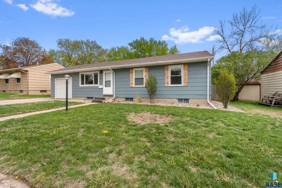 1716 S Olive Dr Dr, Sioux Falls, SD 57103 - #3