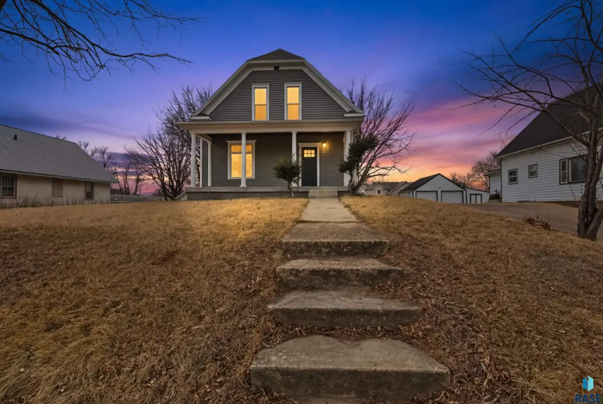 203 S Sherman Ave, Colton, SD 57018 - #1
