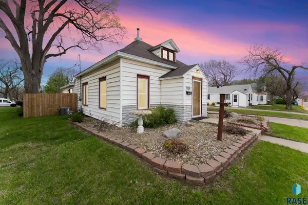 1105 N Kiwanis Ave, Sioux Falls, SD 57104