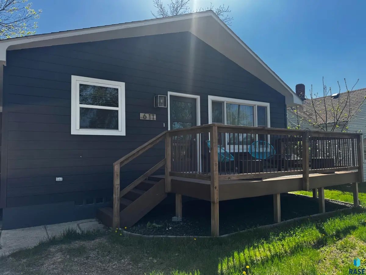 611 E 3rd St, Bridgewater, SD 57319 - #1