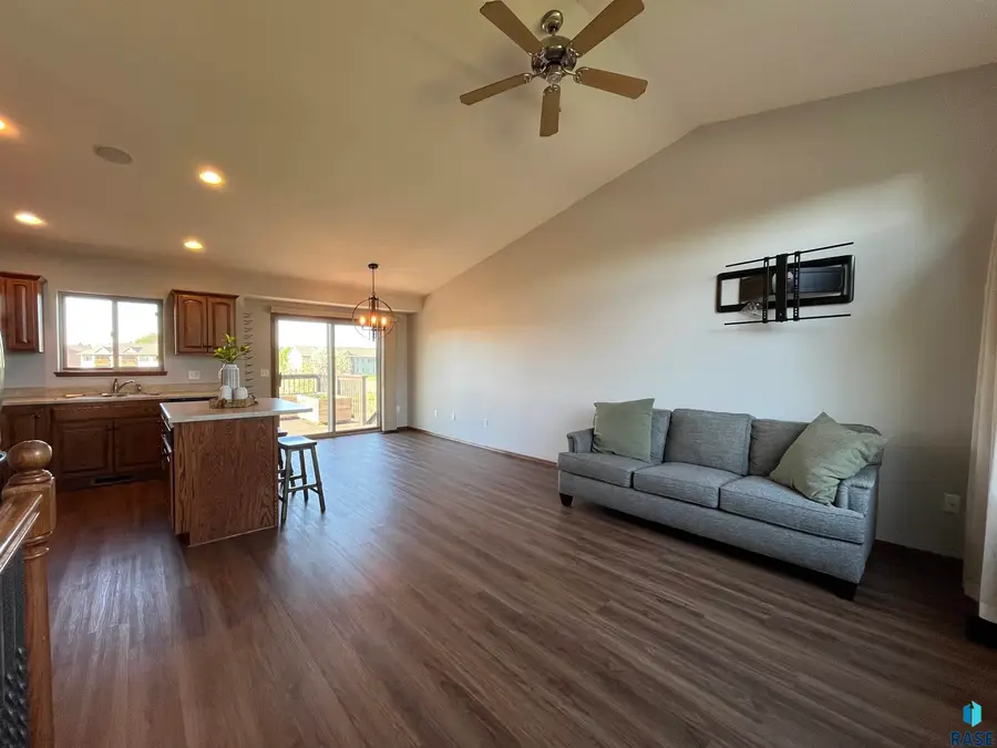 7809 W 55th St, Sioux Falls, SD 57106 - #3