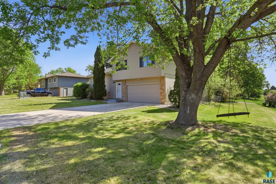 4600 S Marion Rd, Sioux Falls, SD 57106 - #2