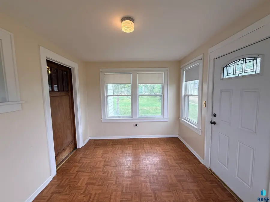 208 W Turk St, Oldham, SD 57051 - #2