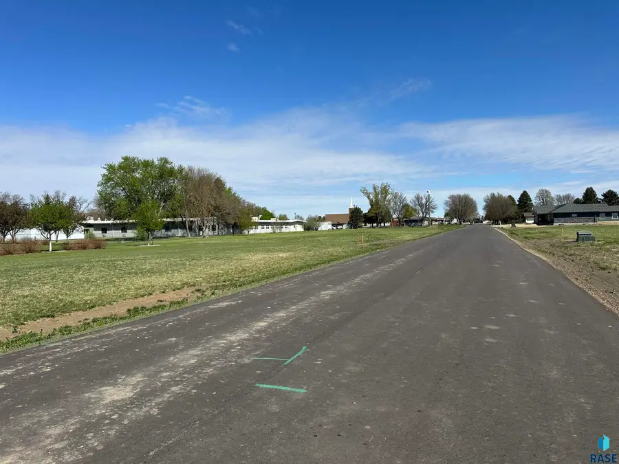 5 S Alfalfa St, Menno, SD 57045 - #2