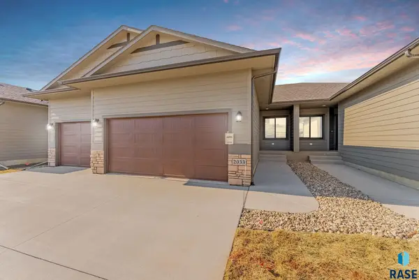 2033 S Sonoma Pl, Sioux Falls, SD 57106