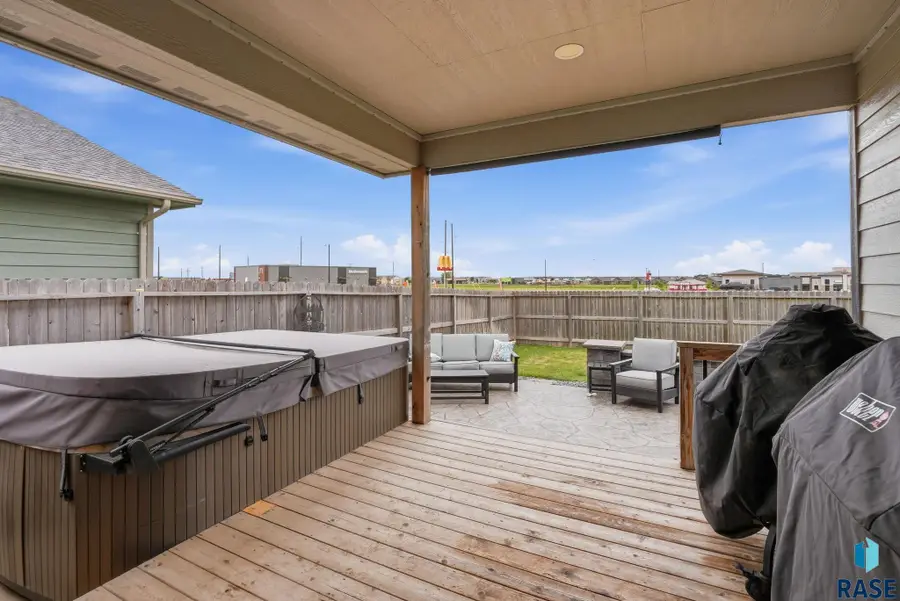 217 Devitt Dr, Harrisburg, SD 57032 - #3