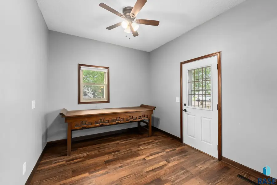821 W 1st Ave, Lennox, SD 57039 - #3