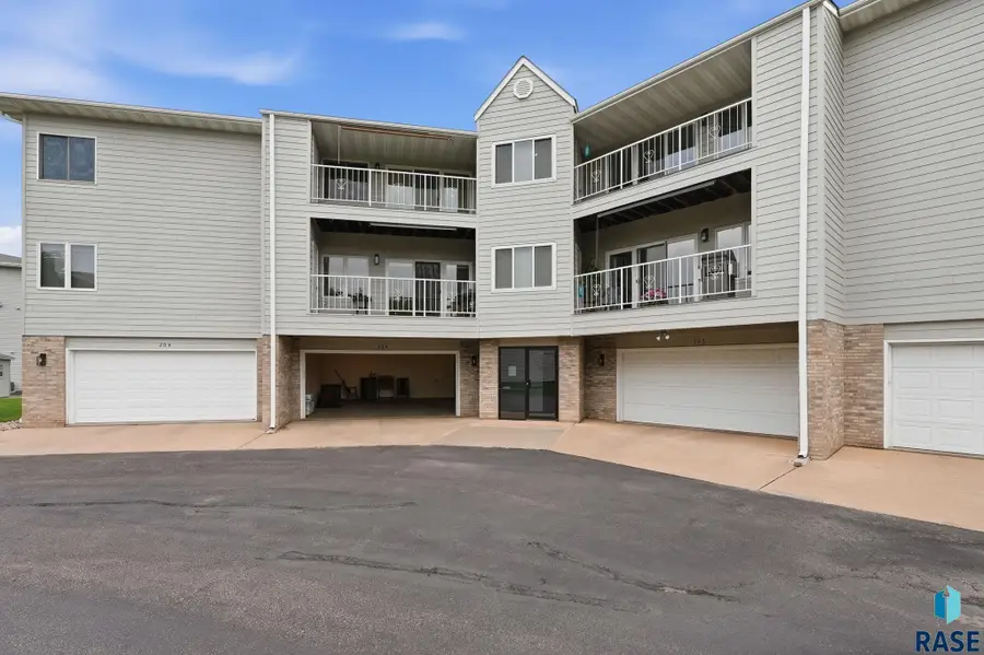 4609 S Oxbow Ave #304, Sioux Falls, SD 57106 - #3