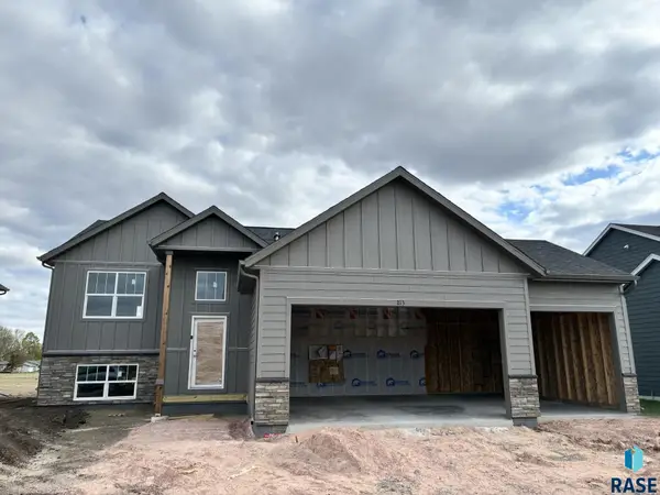813 Estate St, Harrisburg, SD 57032