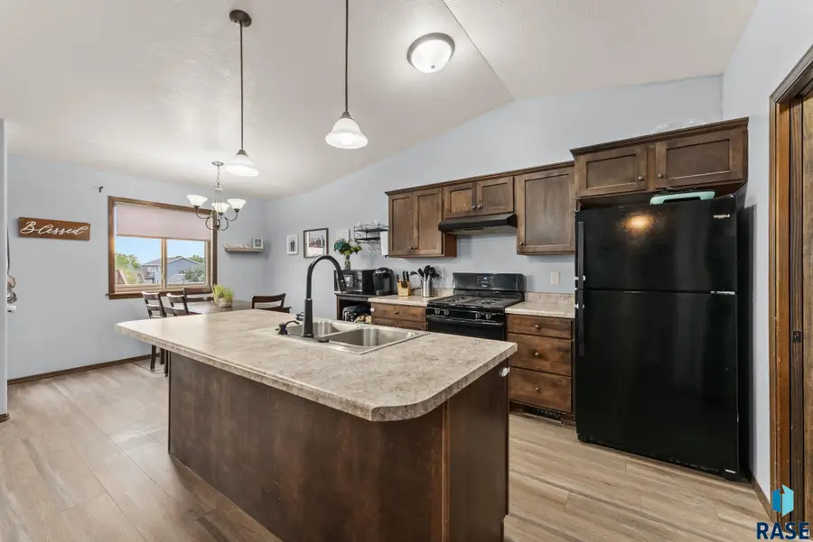 5801 N Sand Ave, Sioux Falls, SD 57104 - #3