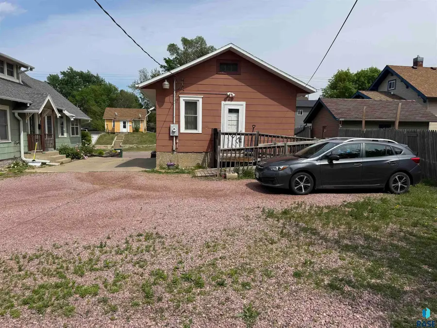 209 N Euclid Ave, Sioux Falls, SD 57104 - #2