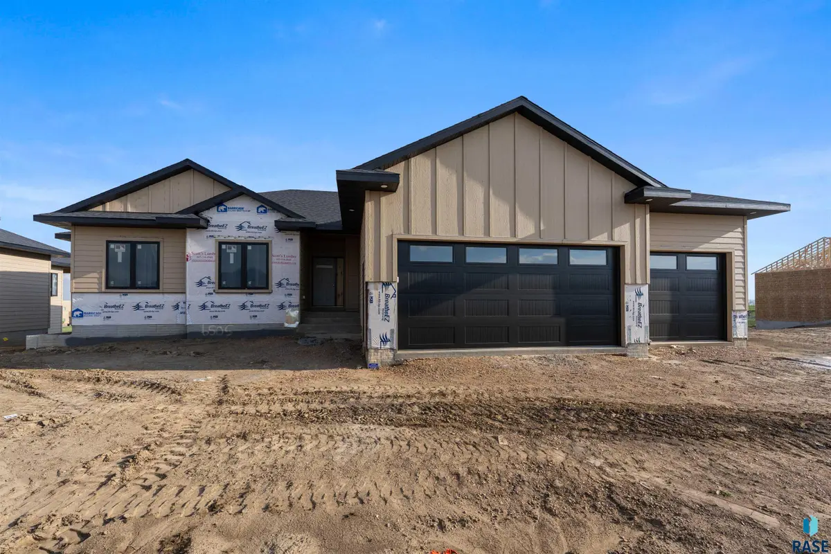 6505 E Fieldview St, Sioux Falls, SD 57110 - #1
