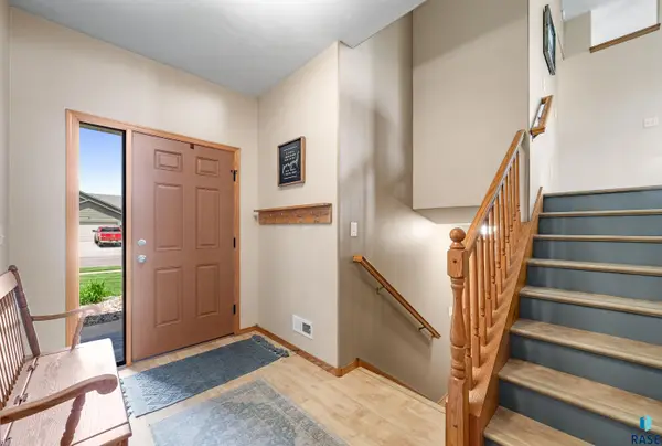 8801 W 18th St, Sioux Falls, SD 57106