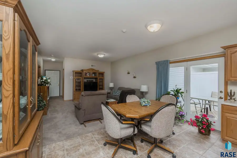 4502 E 49th St #3, Sioux Falls, SD 57110 - #3