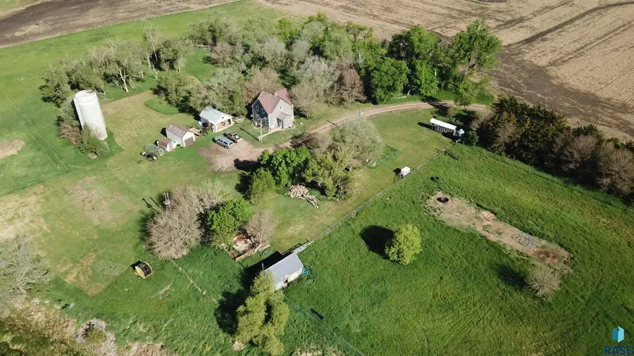 29147 437th Ave, Menno, SD 57045 - #2