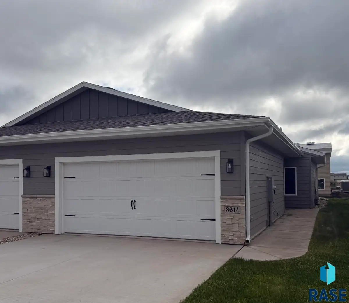 3614 S Heather Ave, Sioux Falls, SD 57106 - #1