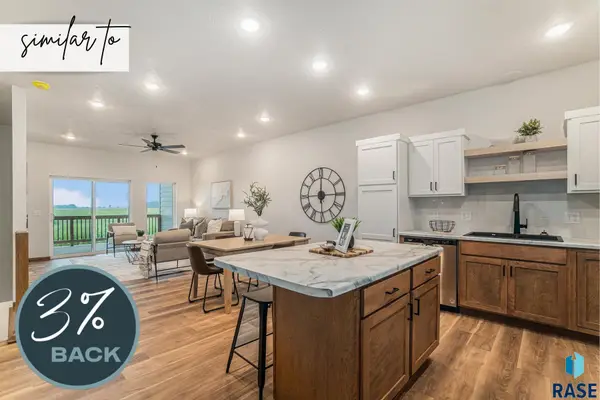 8103 E 44th St, Sioux Falls, SD 57110