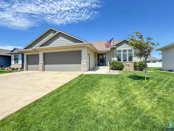 5308 E 63rd St, Sioux Falls, SD 57108