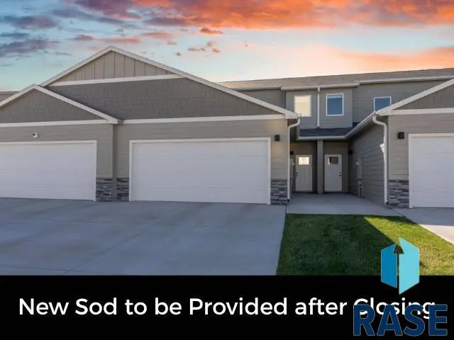 5515 S Huntwood Ave, Sioux Falls, SD 57108 - #1