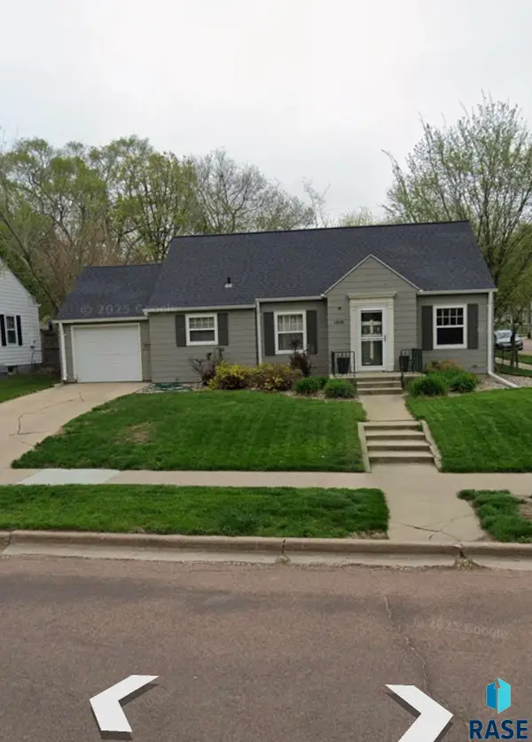 1928 S 4th Ave, Sioux Falls, SD 57105