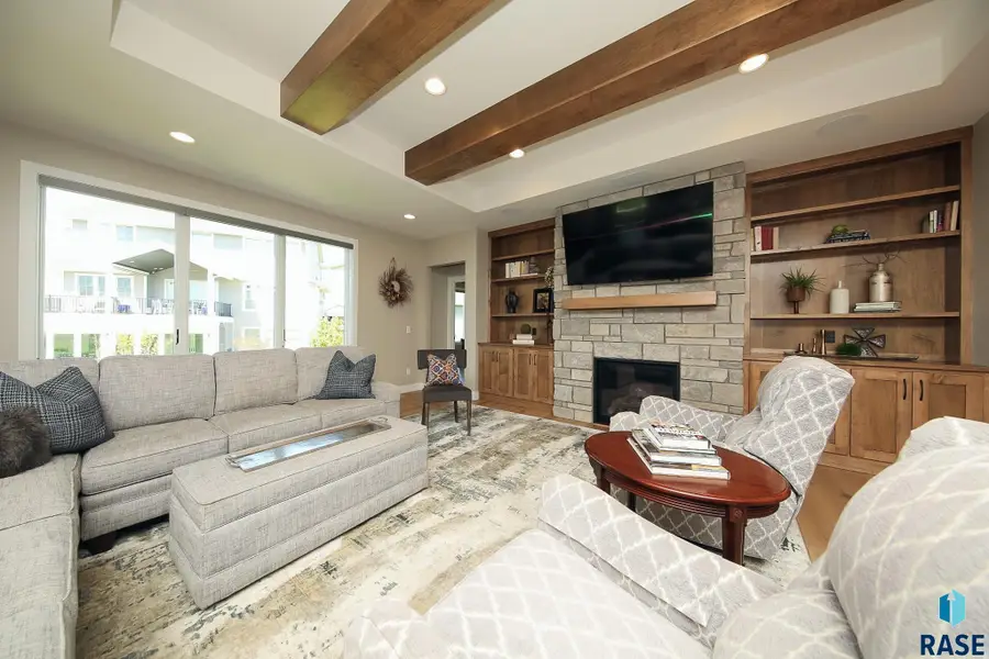 6704 E Spitfire Cir, Sioux Falls, SD 57110 - #3