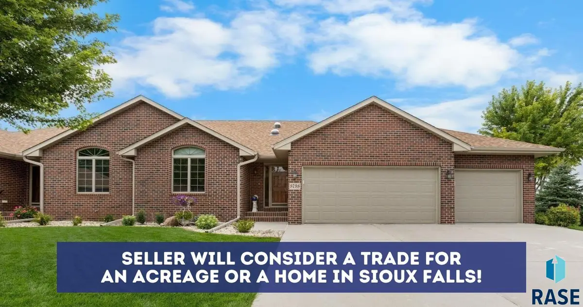 3738 E Fox Run Pl, Sioux Falls, SD 57103 - #1