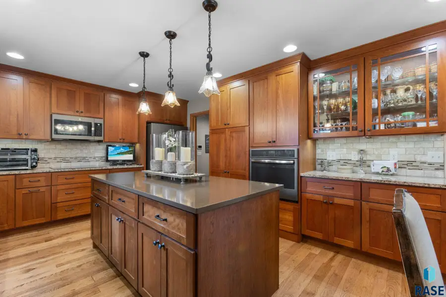 3738 E Fox Run Pl, Sioux Falls, SD 57103 - #3