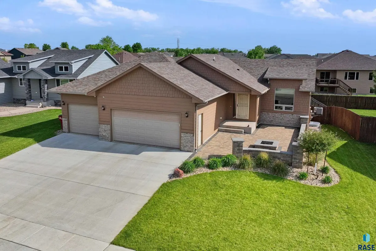 4217 W 90th St, Sioux Falls, SD 57108 - #1