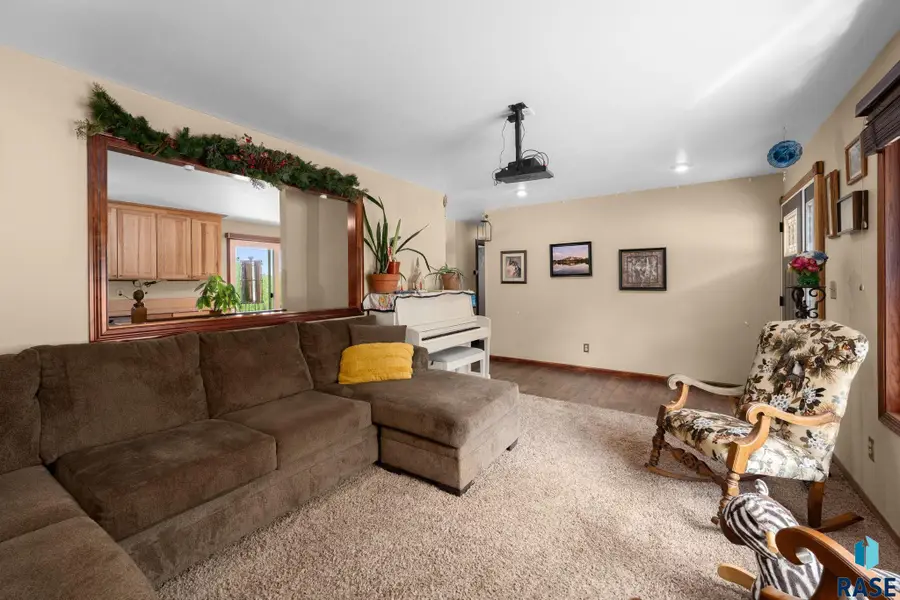 2104 E Tricia Ln, Sioux Falls, SD 57103 - #3