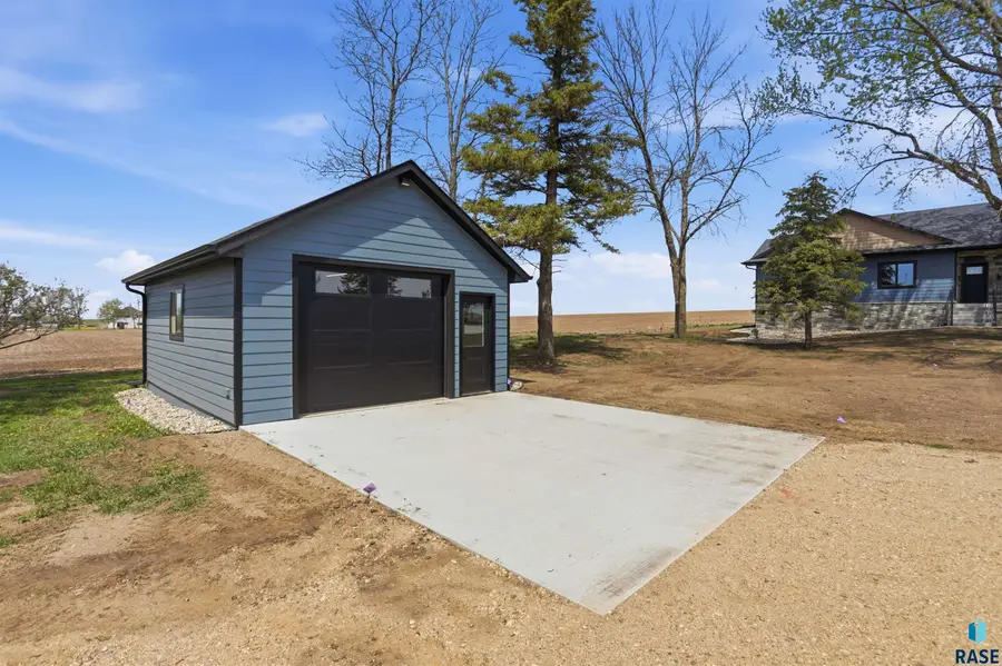 595 County Highway 4, Beaver Creek, MN 56116 - #3