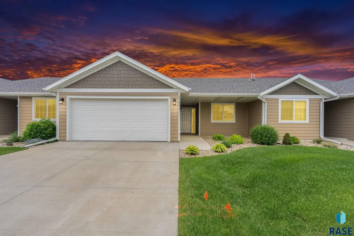 6403 W Maxwell Pl, Sioux Falls, SD 57107 - #1