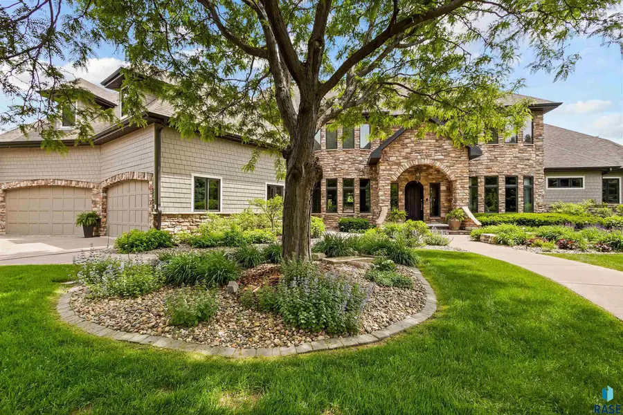 5100 S Sweetwater Pl, Sioux Falls, SD 57108 - #2