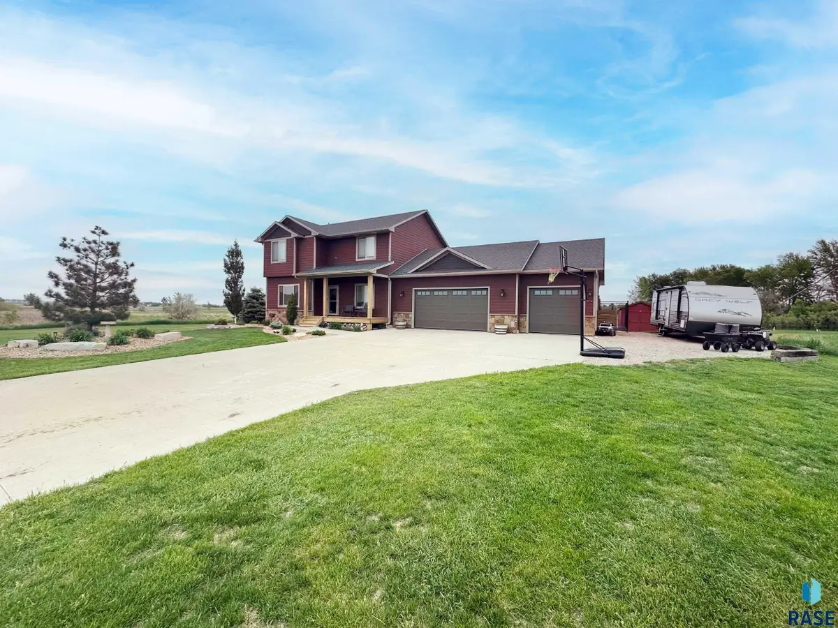 27186 Willow View Cir, Harrisburg, SD 57032 - #1