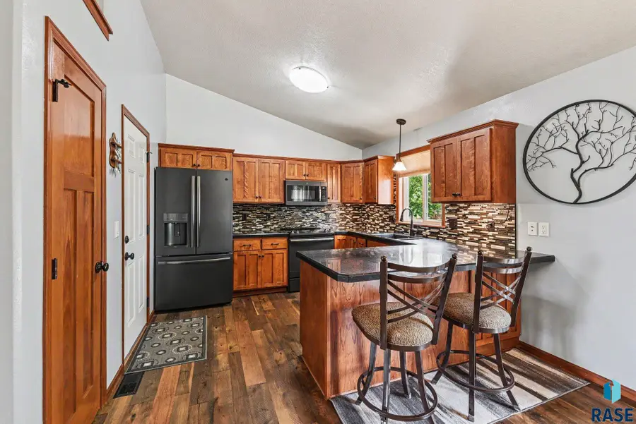 5804 S San Diego Ave, Sioux Falls, SD 57106 - #3