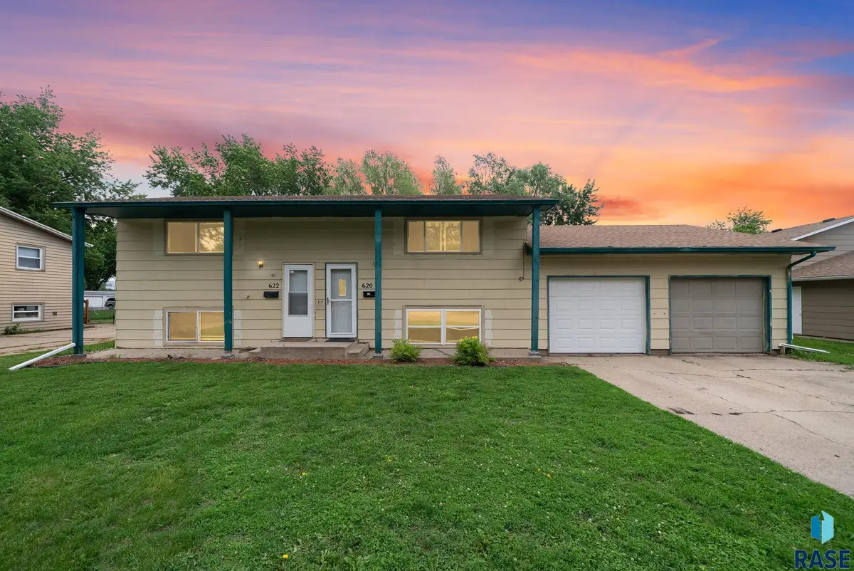 622 N Garfield Ave, Sioux Falls, SD 57104 - #1