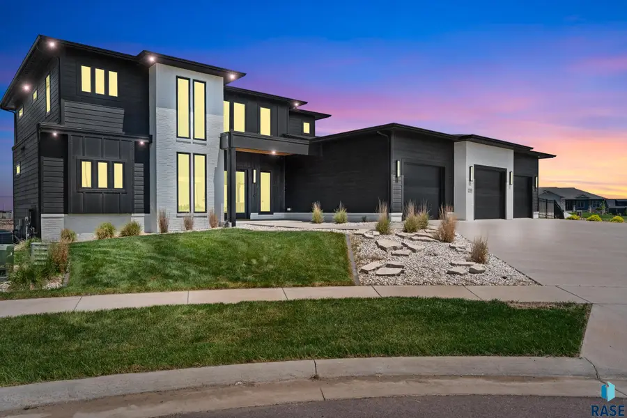 2730 N Swan Cir, Tea, SD 57064 - #2